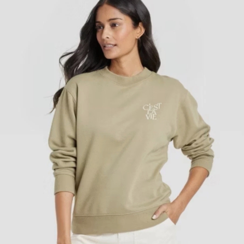 [Universal Thread] Womens C'est La Vie Sweatshirt in Olive Grenn Size XL